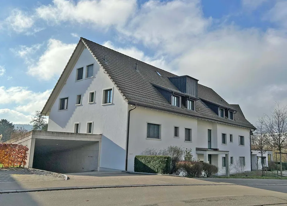 Einzigartige 3 ½-Zimmer-Dachwohnung in Adlikon b. Regensdorf