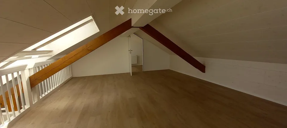 Duplex 4.5 pièces lumineux avec balcon à Cortaillod
