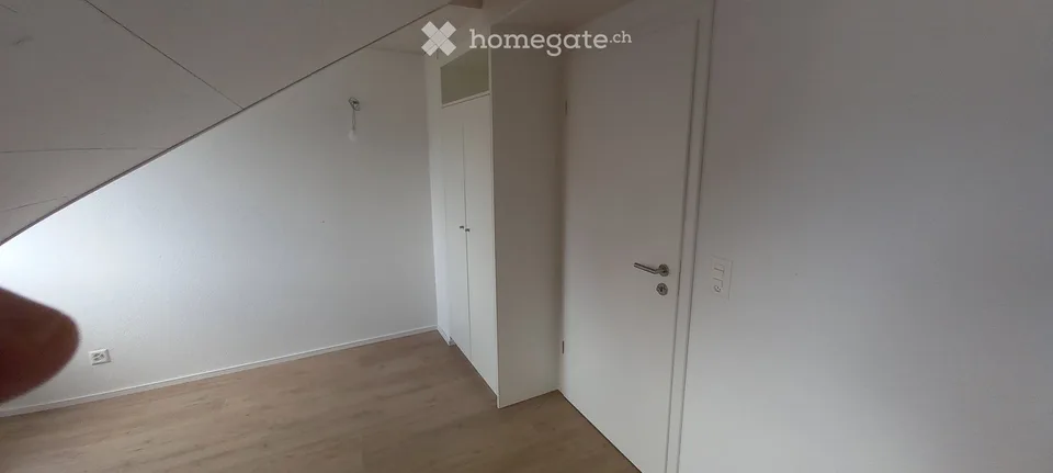Duplex 4.5 pièces lumineux avec balcon à Cortaillod