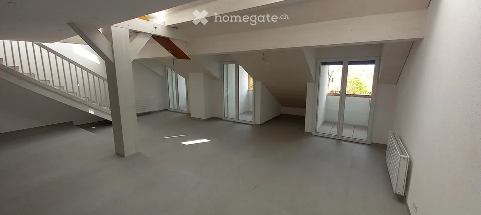 Duplex 4.5 pièces lumineux avec balcon à Cortaillod