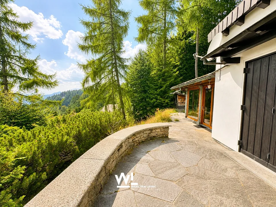 Chalet mit grosszügigem Umschwung in Cardada
