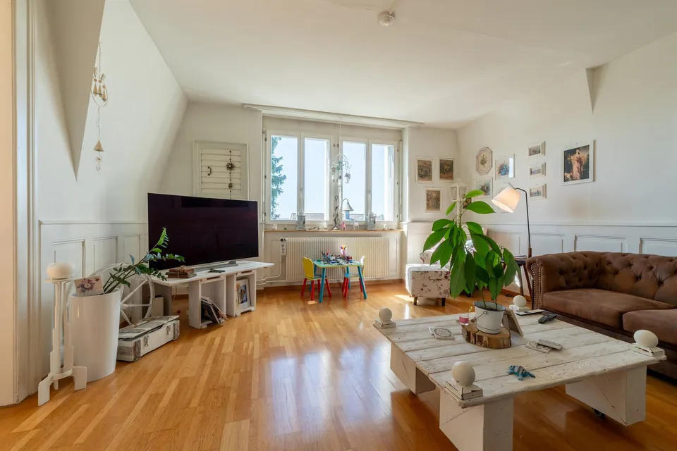 Casa residenziale e commerciale con potenziale