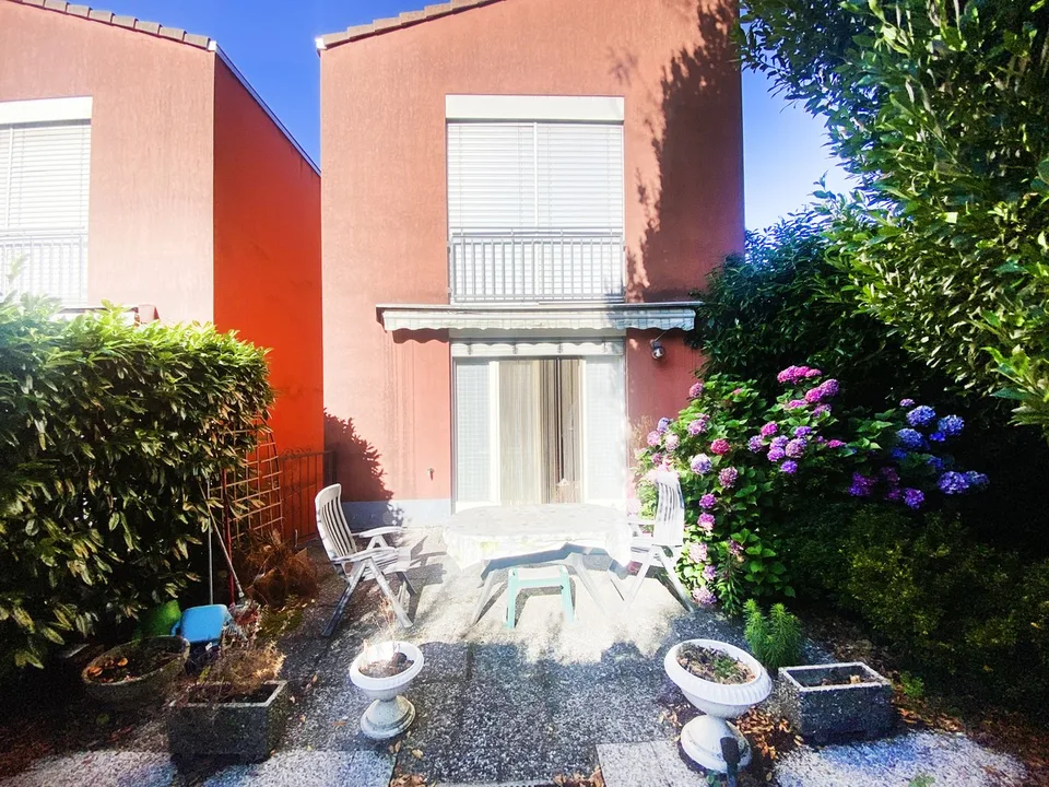 Haus mit 4,5 Zimmern, Garten und Doppelwohnzimmer
