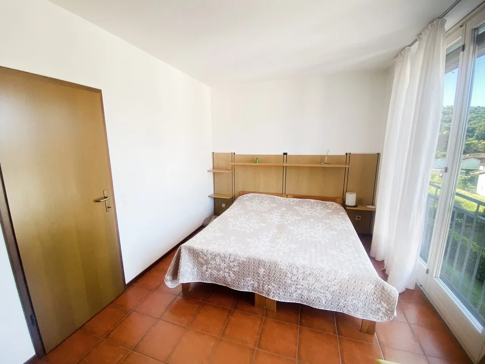 Haus mit 4,5 Zimmern, Garten und Doppelwohnzimmer