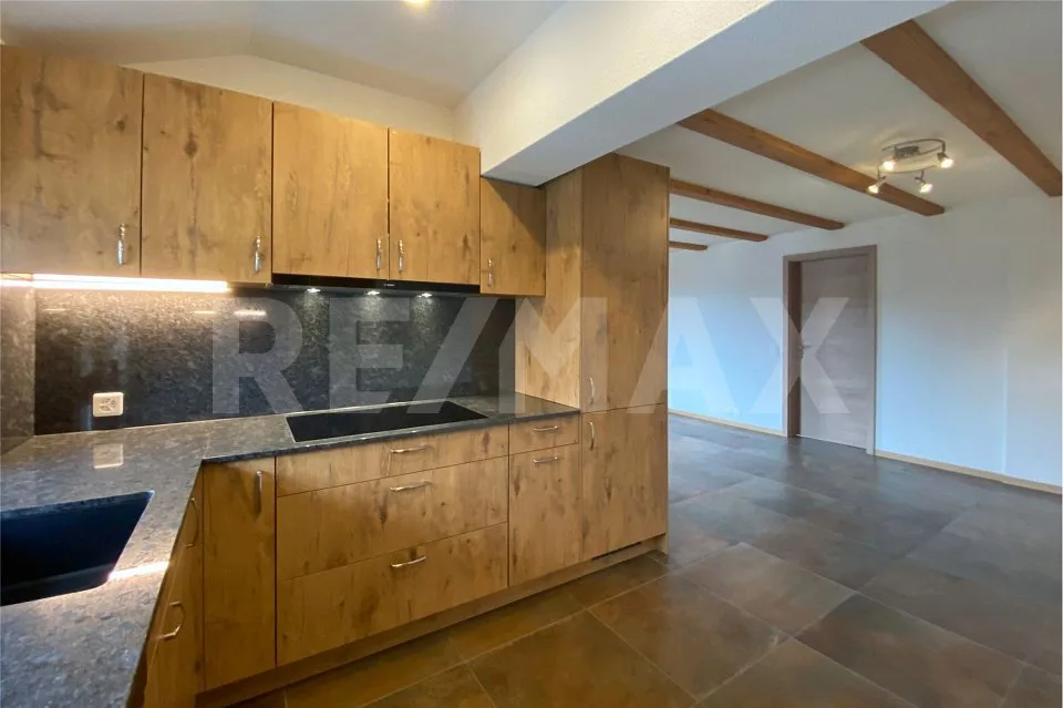 Rental property, rural location and plenty of sunshine