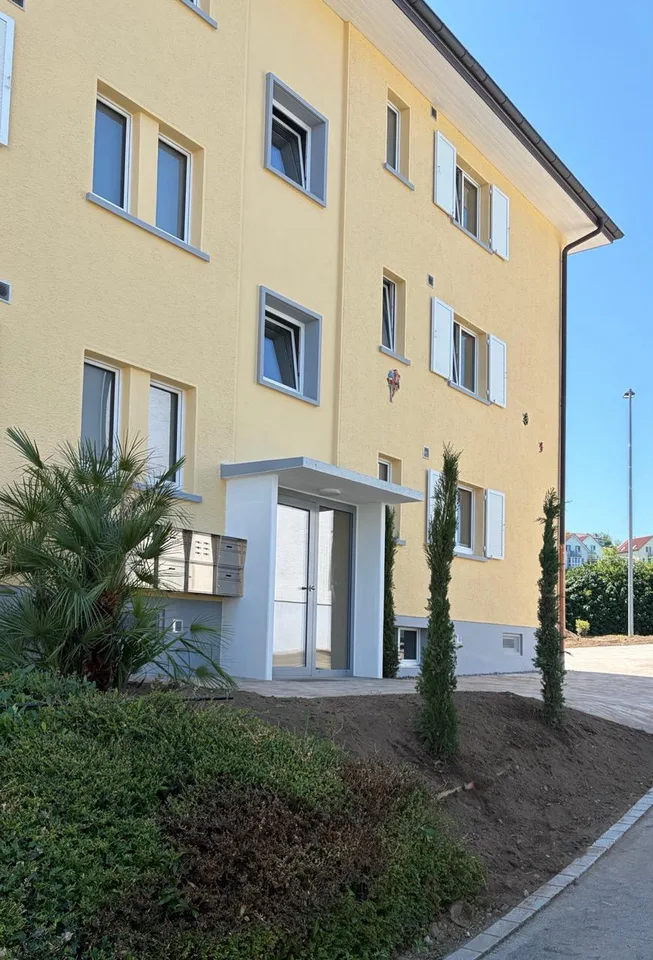 Komplett renovierte 4-Zimmer-Wohnung mit grossem Balkon