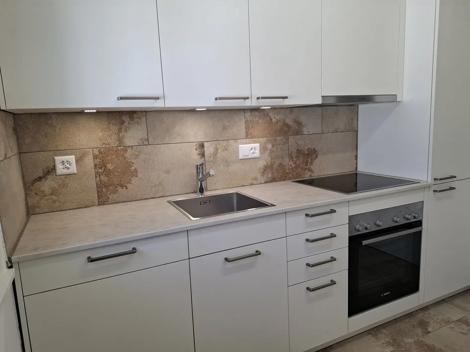 Komplett renovierte 4-Zimmer-Wohnung mit grossem Balkon