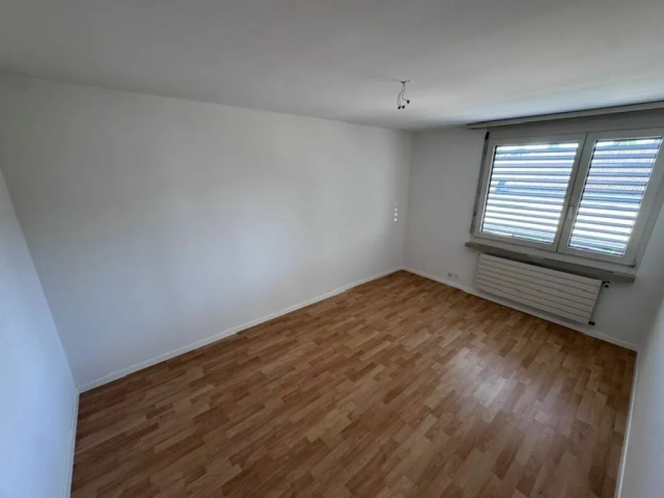 Teilsanierte 4.5-Zimmer Familienwohnungen, Nebenkosten inkl.