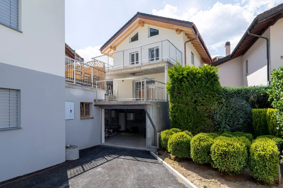 New construction, semi-detached villa
