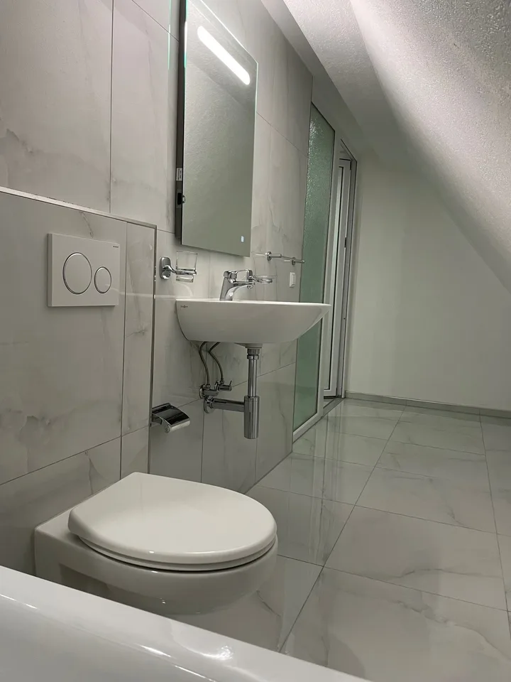 Appartement Duplex 4.5 pcs à Biel/Bienne entièrement rénové