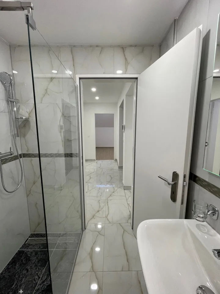 Appartement Duplex 4.5 pcs à Biel/Bienne entièrement rénové