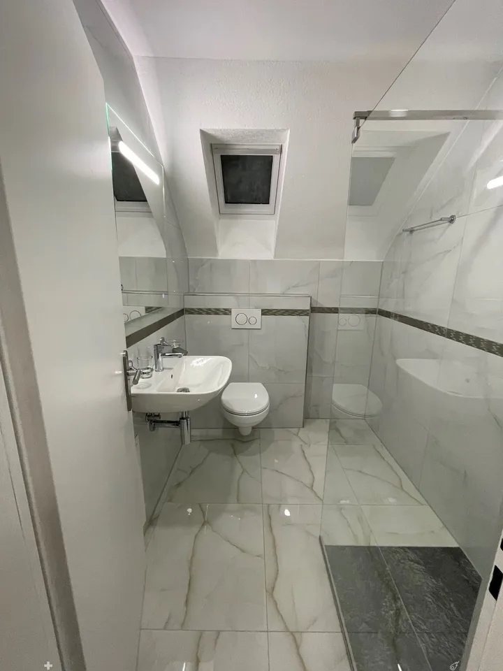 Appartement Duplex 4.5 pcs à Biel/Bienne entièrement rénové