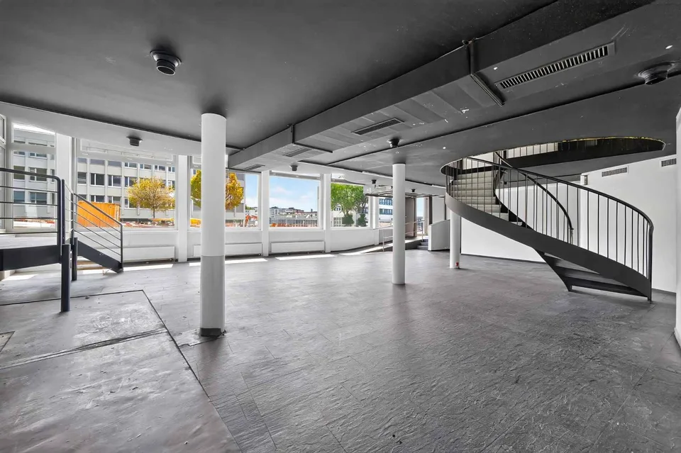 In affitto! Superficie commerciale e amministrativa di 267m2