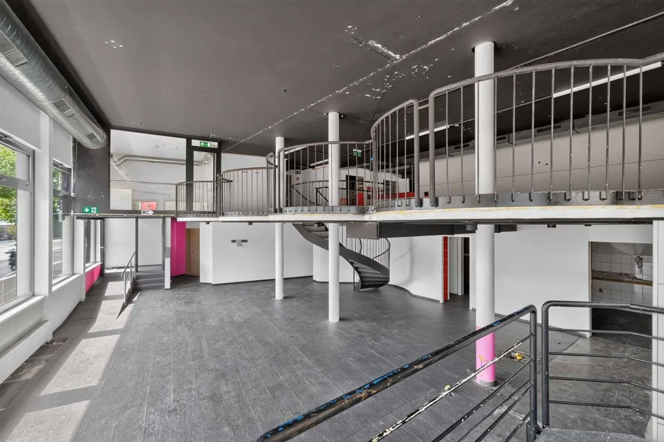 In affitto! Superficie commerciale e amministrativa di 267m2
