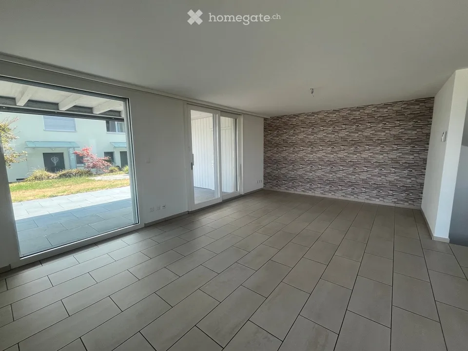 Maison avec jardin et système PV