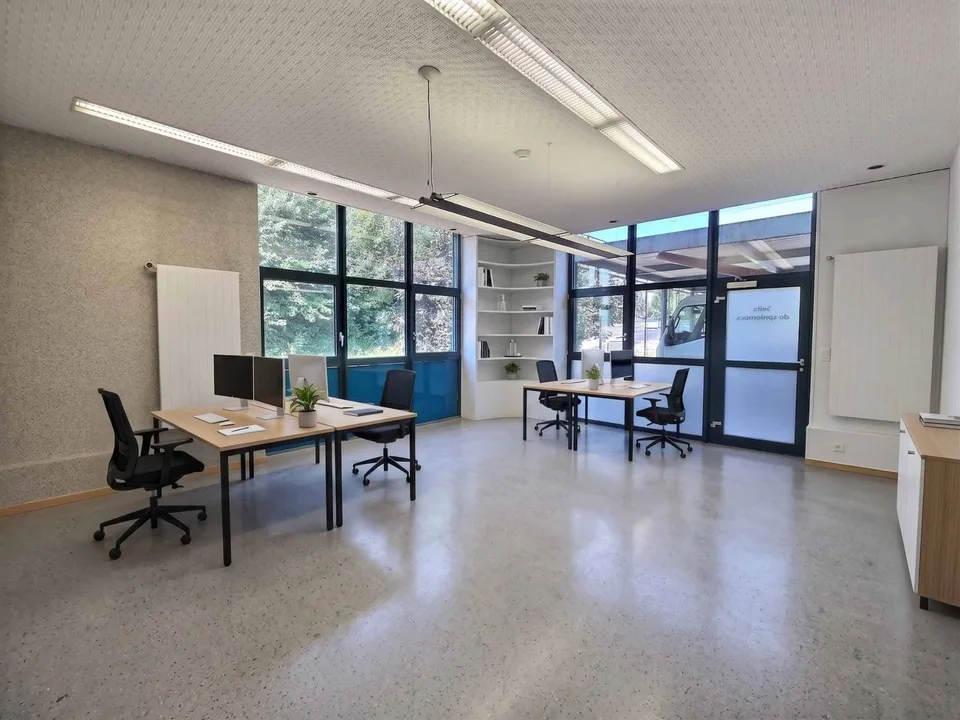 Superficie commerciale/artigianale di ca. 243 m2