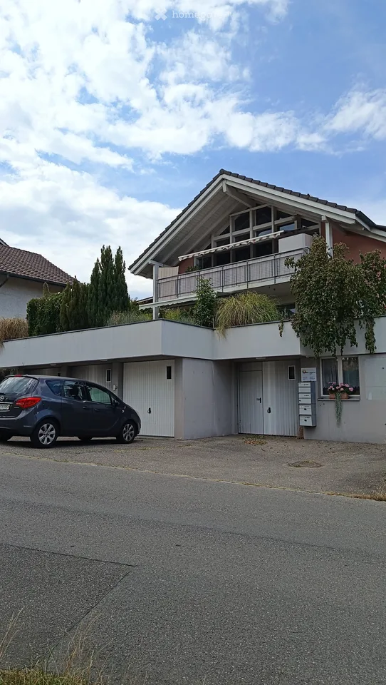 Incantevole appartamento mansardato 4.5 locali a Grosshöchstetten – disponibile da dicembre 2026
