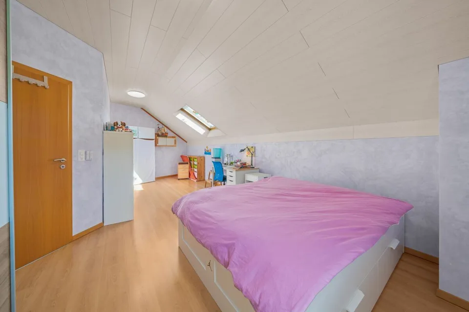 Beautiful individual villa with a large plot