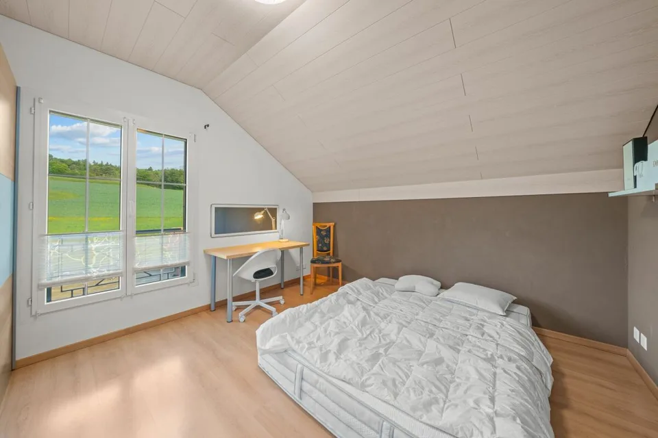 Beautiful individual villa with a large plot