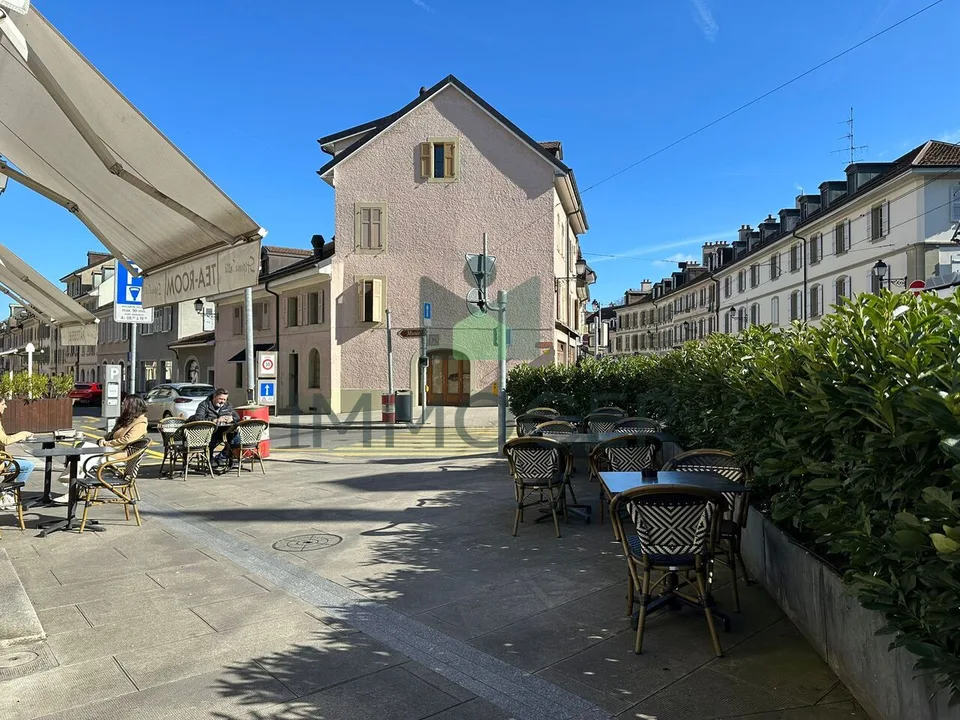 ESCLUSIVO E RARO: PICCOLO EDIFICIO MISTO NEL VECCHIO CAROUGE