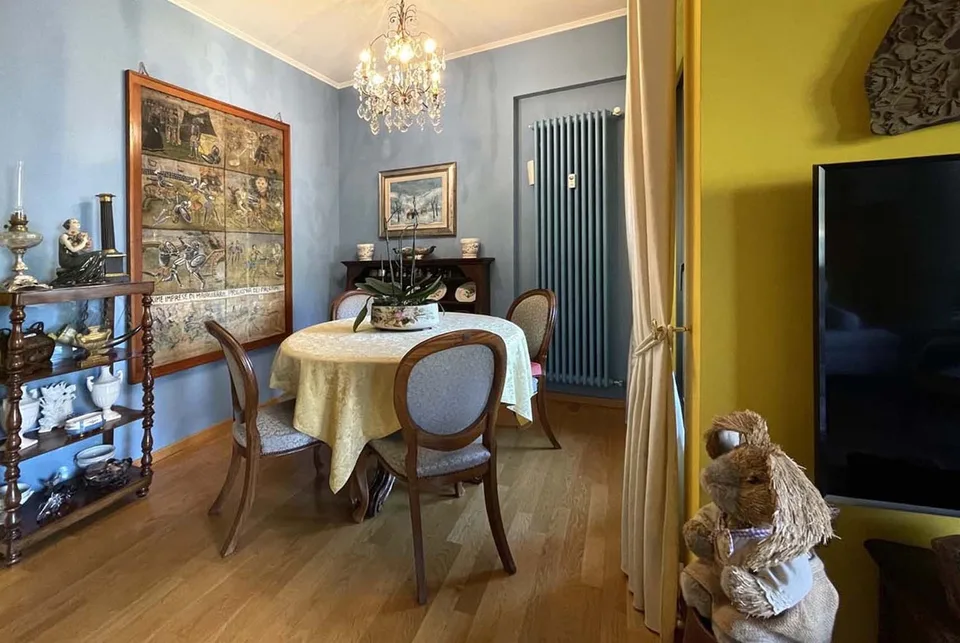 OCCASIONE - ATTICO 4.5 LOCALI VISTA LAGO A CAMPIONE D'ITALIA