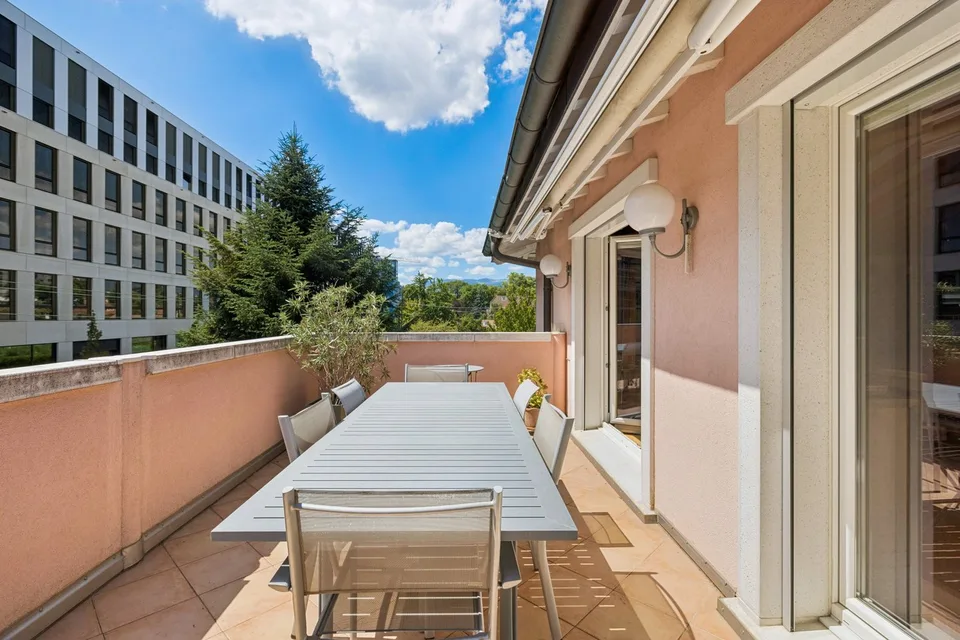 Exclusivité - Appartement 5 pièces avec ascenseur privatif