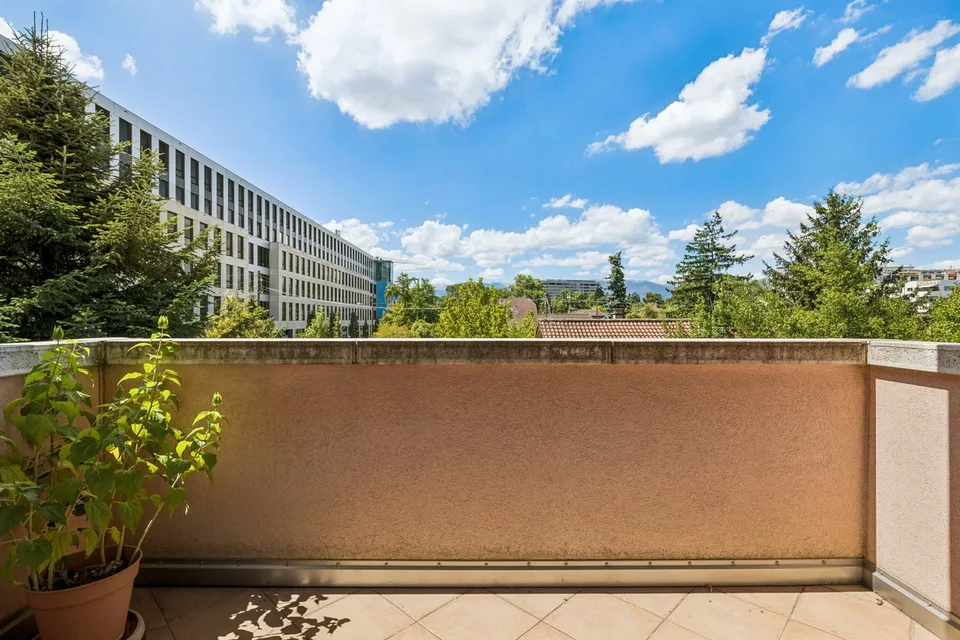 Exclusivité - Appartement 5 pièces avec ascenseur privatif
