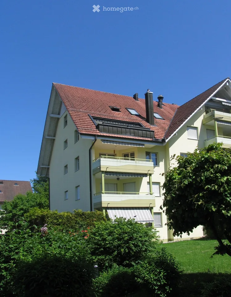 Charmant appartement 4.5 pièces avec balcon et garage à Winterthur - Seen