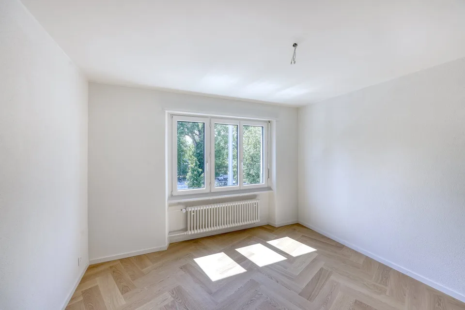 Hochwertig sanierte 2.5-Zimmer-Wohnung im Seefeld – Foto 7 von 12