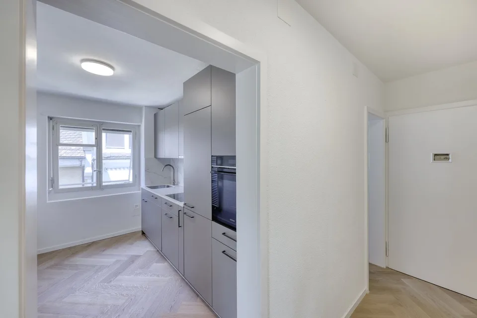 Hochwertig sanierte 2.5-Zimmer-Wohnung im Seefeld – Foto 5 von 12