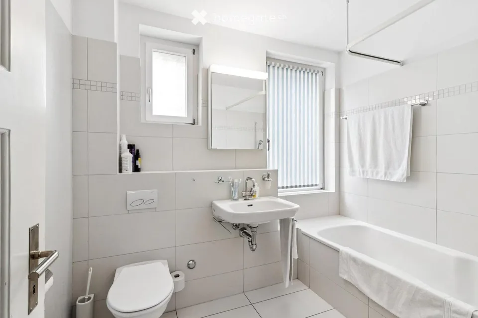 Bright & Spacious 5.5-Room Family Apartment | Zurich Klusplatz (District 7)