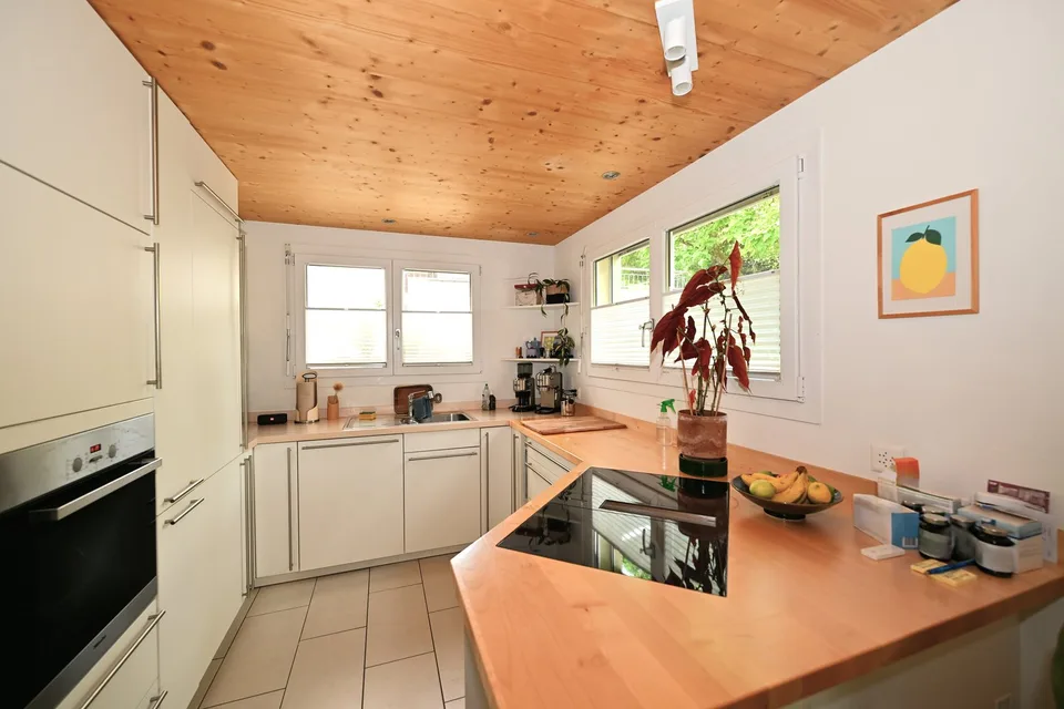 Attractive three-family house/multi-generation house in a sought-after residential area in Arlesheim