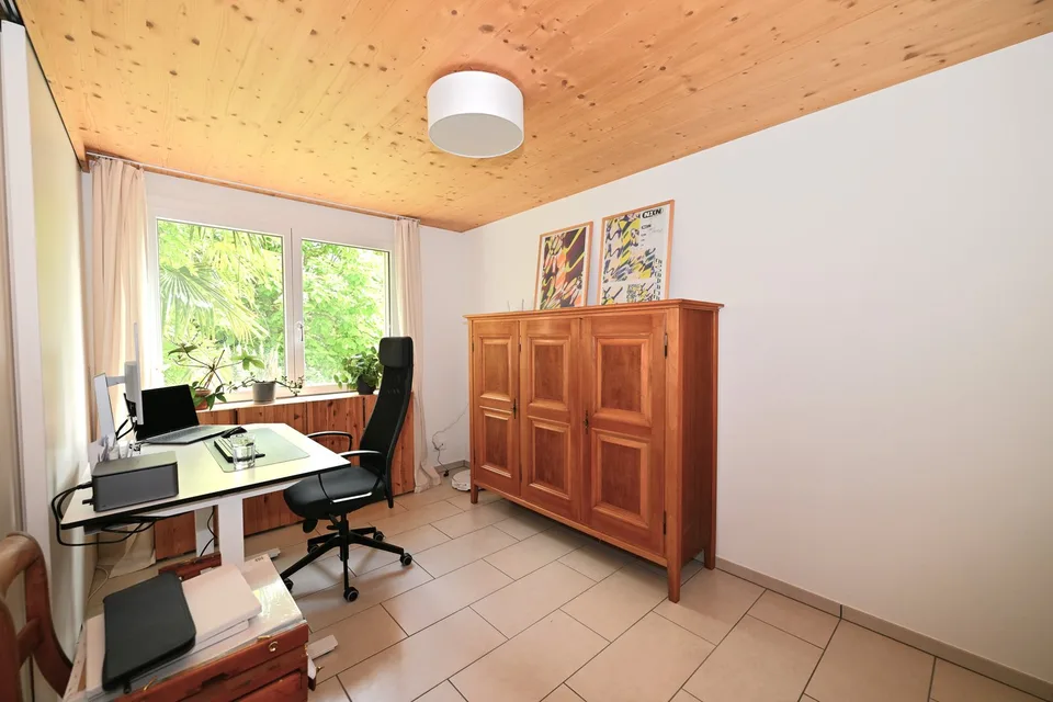 Attractive three-family house/multi-generation house in a sought-after residential area in Arlesheim