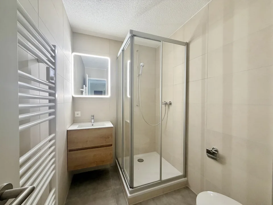 Beautiful family apartment in a well-maintained condominium in Tolochenaz