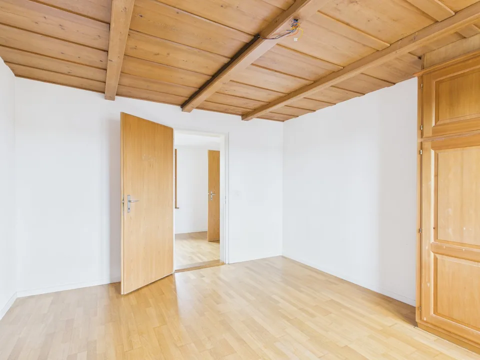 Sonniges Einfamilienhaus in ruhigem Quartier mit Waldnähe