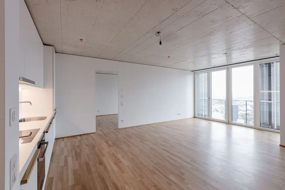 Habitation moderne avec vue sur la ville