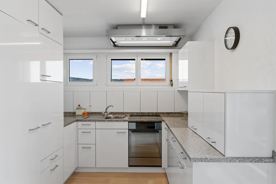 Furnished 1.5-room apartment with balcony in Dällikon Zurich