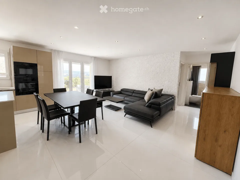 Magnifique 4,5 pièces avec terrasse et grand jardin privatif - garage et place de parc extérieure