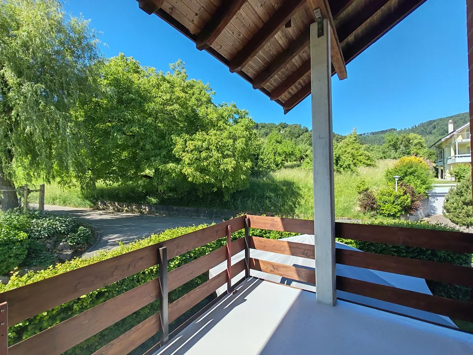 Erstbezug nach Renovation – Helle 4.5-Zimmer-Wohnung mit zwei sonnigen Balkonen