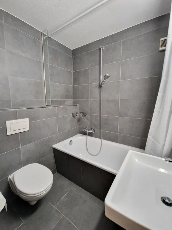 Appartement rénové dans un emplacement idéal