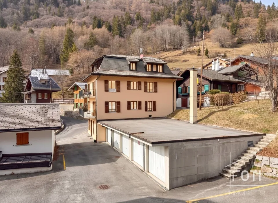 Live at the top - 3.5 rooms with breathtaking views in the heart of Morcles