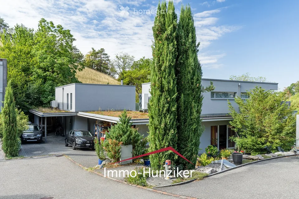 Wohnen an exklusiver Aussichtslage - Einfamilienhaus mit Einliegerwohnung