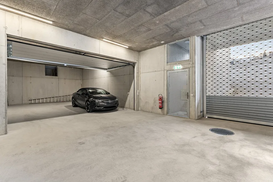 245 m² pour les entreprises et le style de vie – Attique à Bremgarten