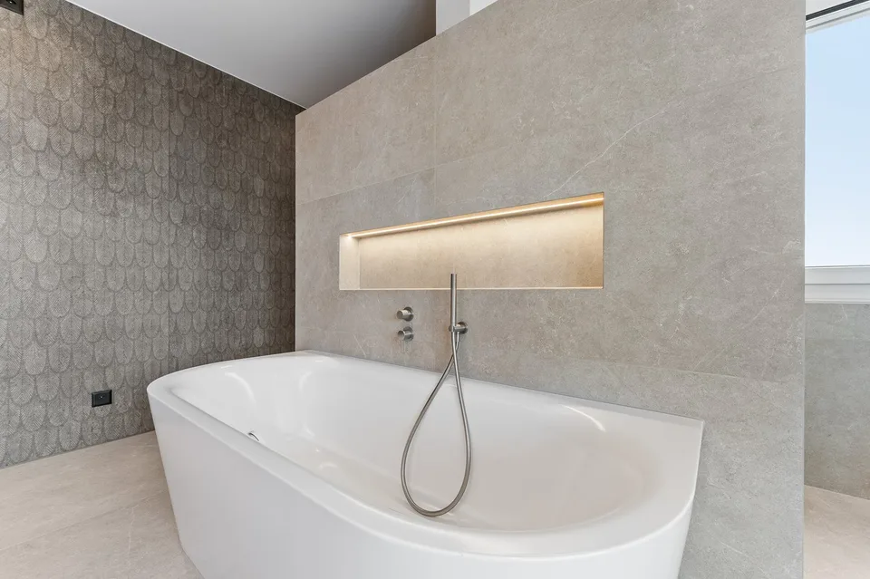 245 m² pour les entreprises et le style de vie – Attique à Bremgarten