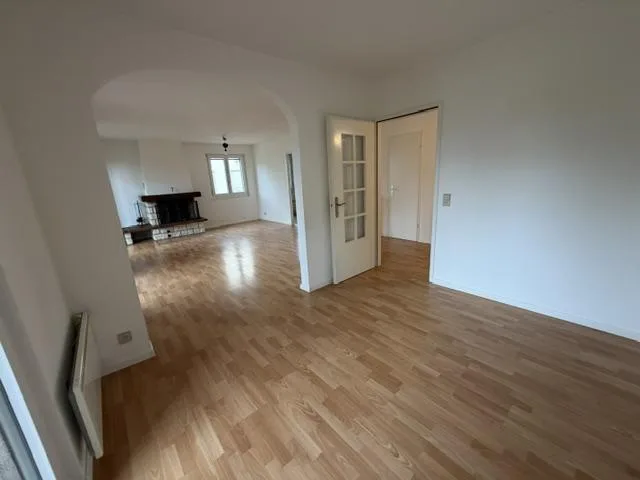 DUPLEX-WOHNUNG - 5 ZIMMER - TERRE SAINTE