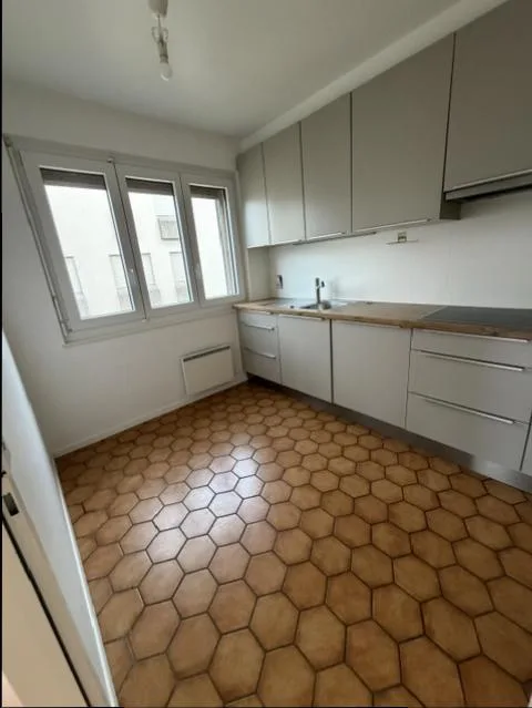 DUPLEX-WOHNUNG - 5 ZIMMER - TERRE SAINTE