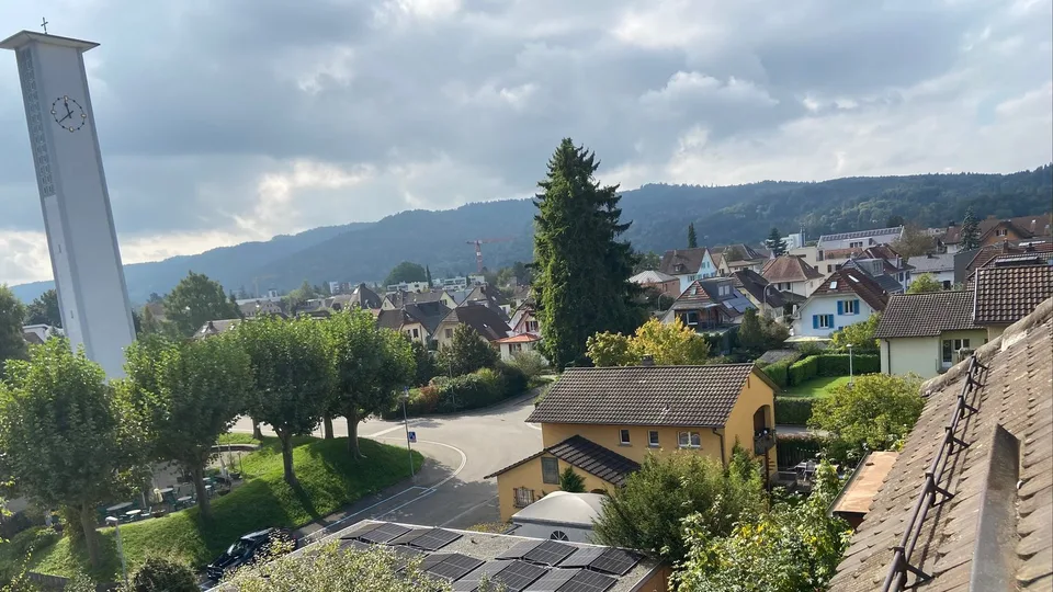Appartement mansardé de 2 pièces meublé - idéal pour les célibataires
