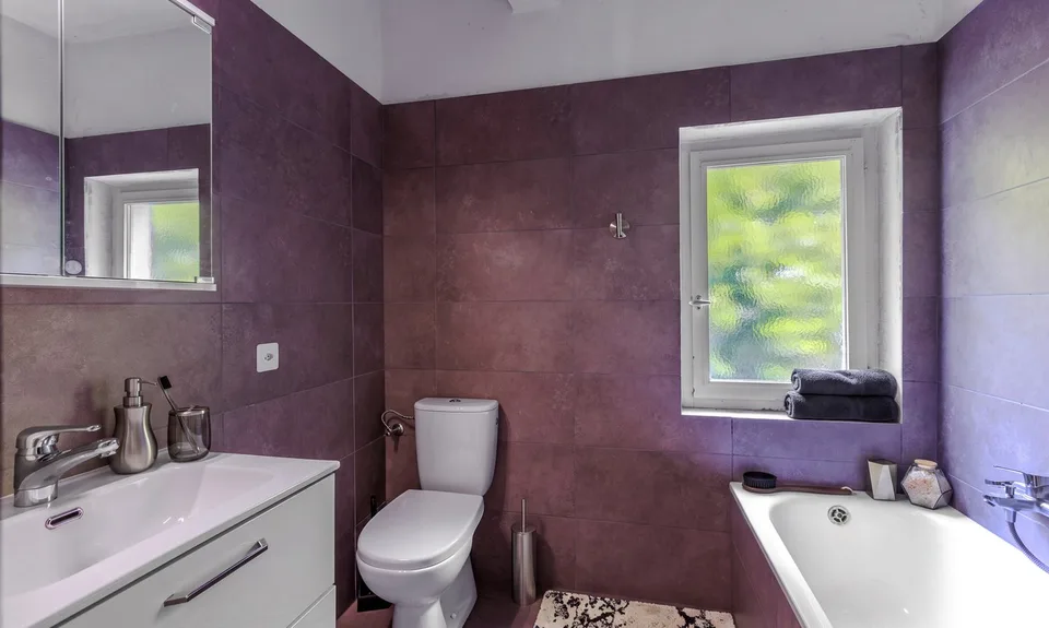 Beautiful Ticinese house with 5.5 rooms and lake view in Cugnasco
