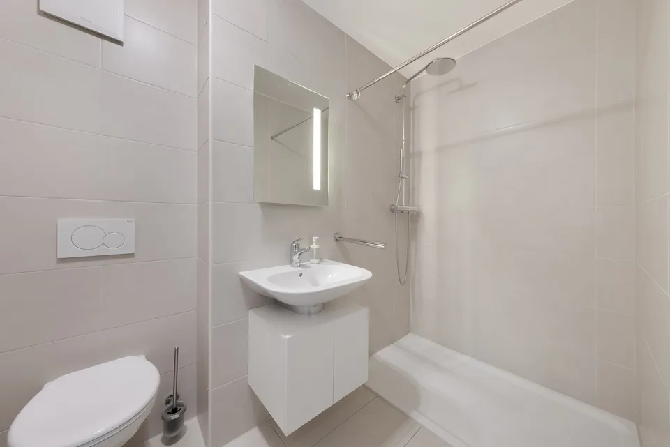WOHNUNG MIT 4,5 ZIMMERN - PANORAMABLICK - GARAGE - EXKLUSIV