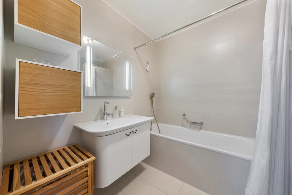 WOHNUNG MIT 4,5 ZIMMERN - PANORAMABLICK - GARAGE - EXKLUSIV